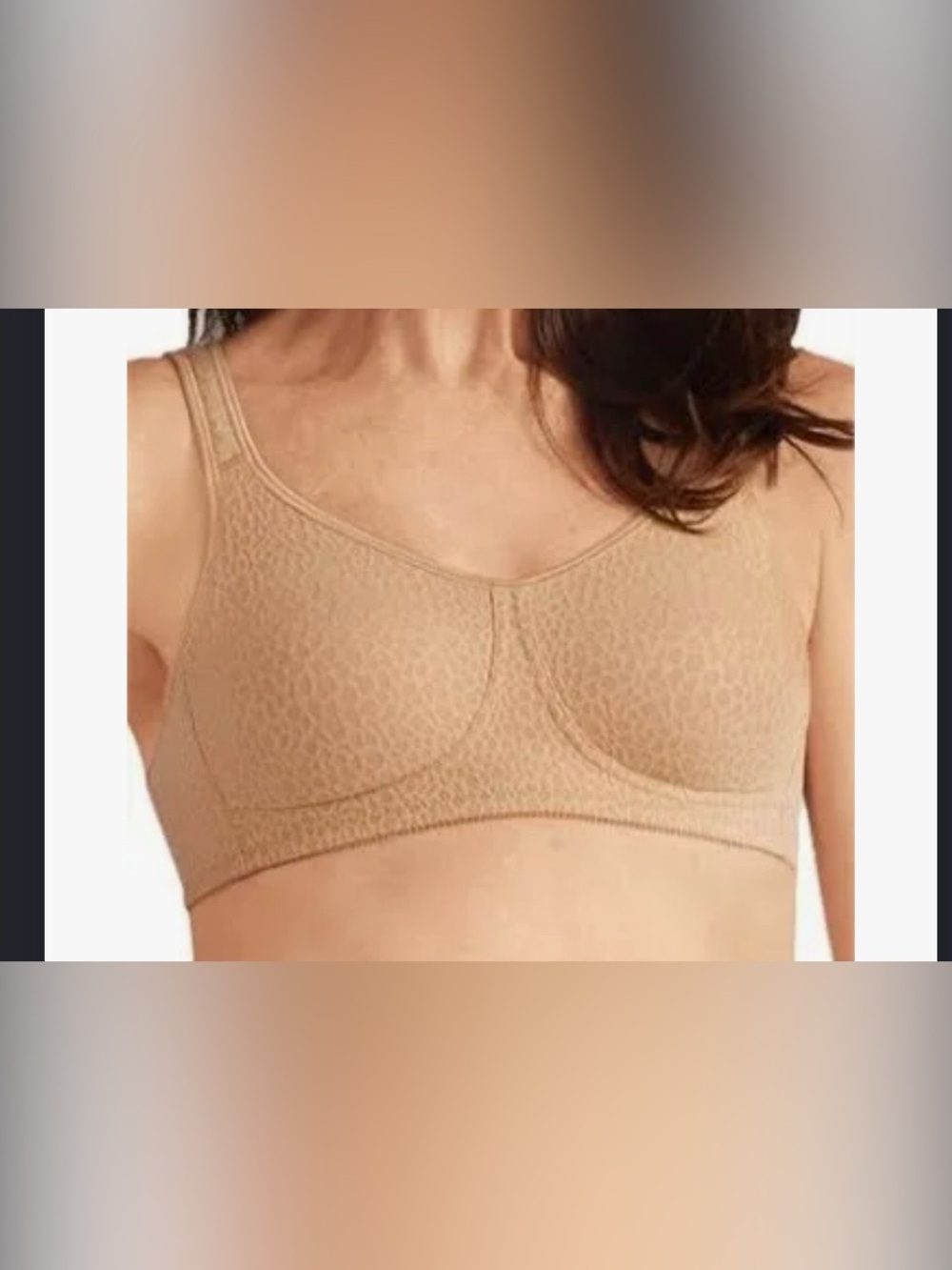 Everyday Seamless Wireless Bra in Beige